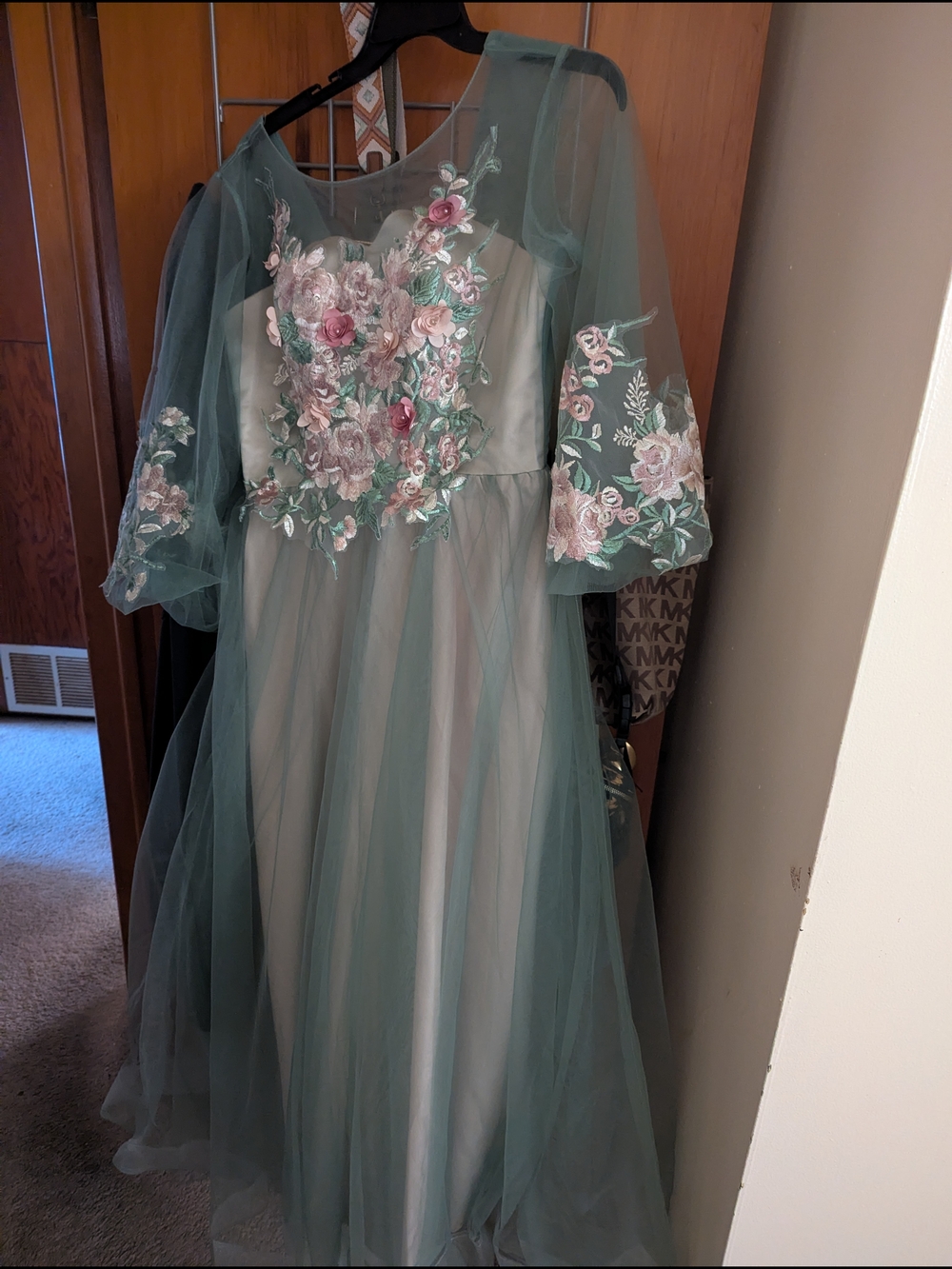 Women's Green Floral Embroidered Tulle Dress Size 2X